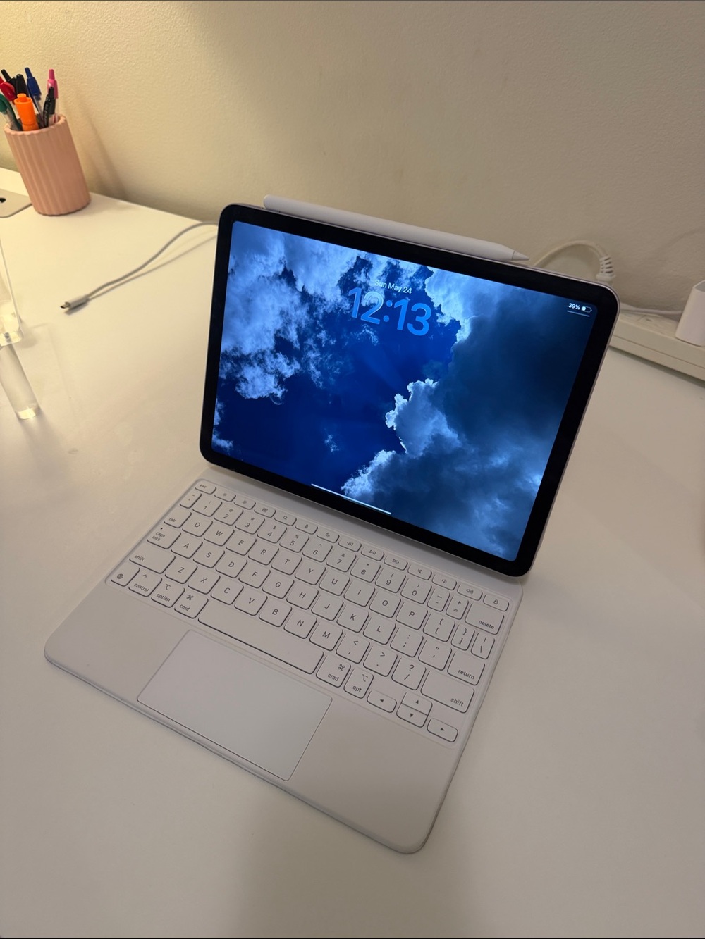 Apple Magic 11 in. Tablet Keyboard Case